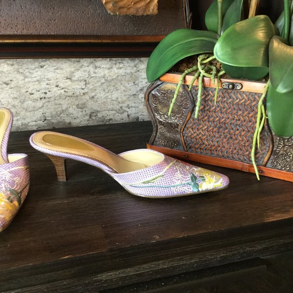 Liz Claiborne canvas embroidery floral slide in heels - Picture 2 of 5
